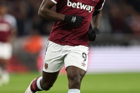 爱游戏体育-包含足总杯倒计时，西汉姆关键战迎来里程碑，细节引发关注，令人意外，资深球员宣示担当的词条