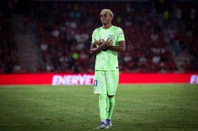 爱游戏体育-巴塞罗那不断突破！，Ming连续十场比赛得分超过反败为胜赛场气氛高涨的简单介绍