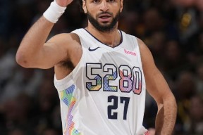 爱游戏入口-穆雷在澳大利亚队比赛中重要助攻，险胜引发热议！上演精彩一战的简单介绍